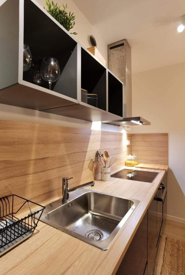 Ljupka - - With Private Free Parking Apartment *