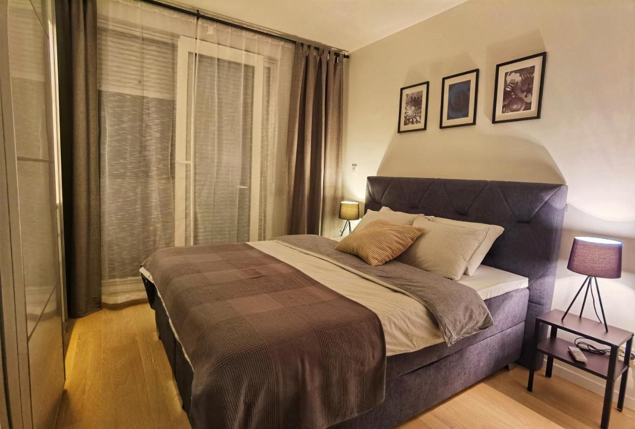 Ljupka - - With Private Free Parking Apartment Zadar