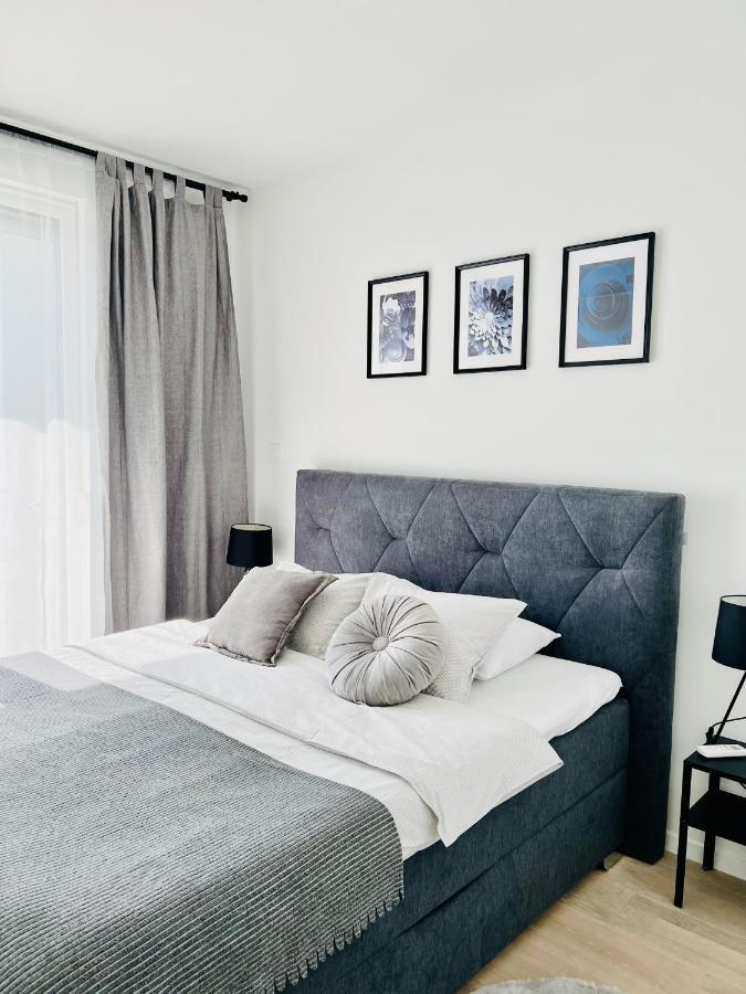 Ljupka - - With Private Free Parking Apartment *