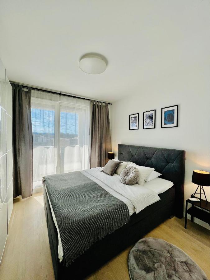 Apartment Ljupka - - With Private Free Parking