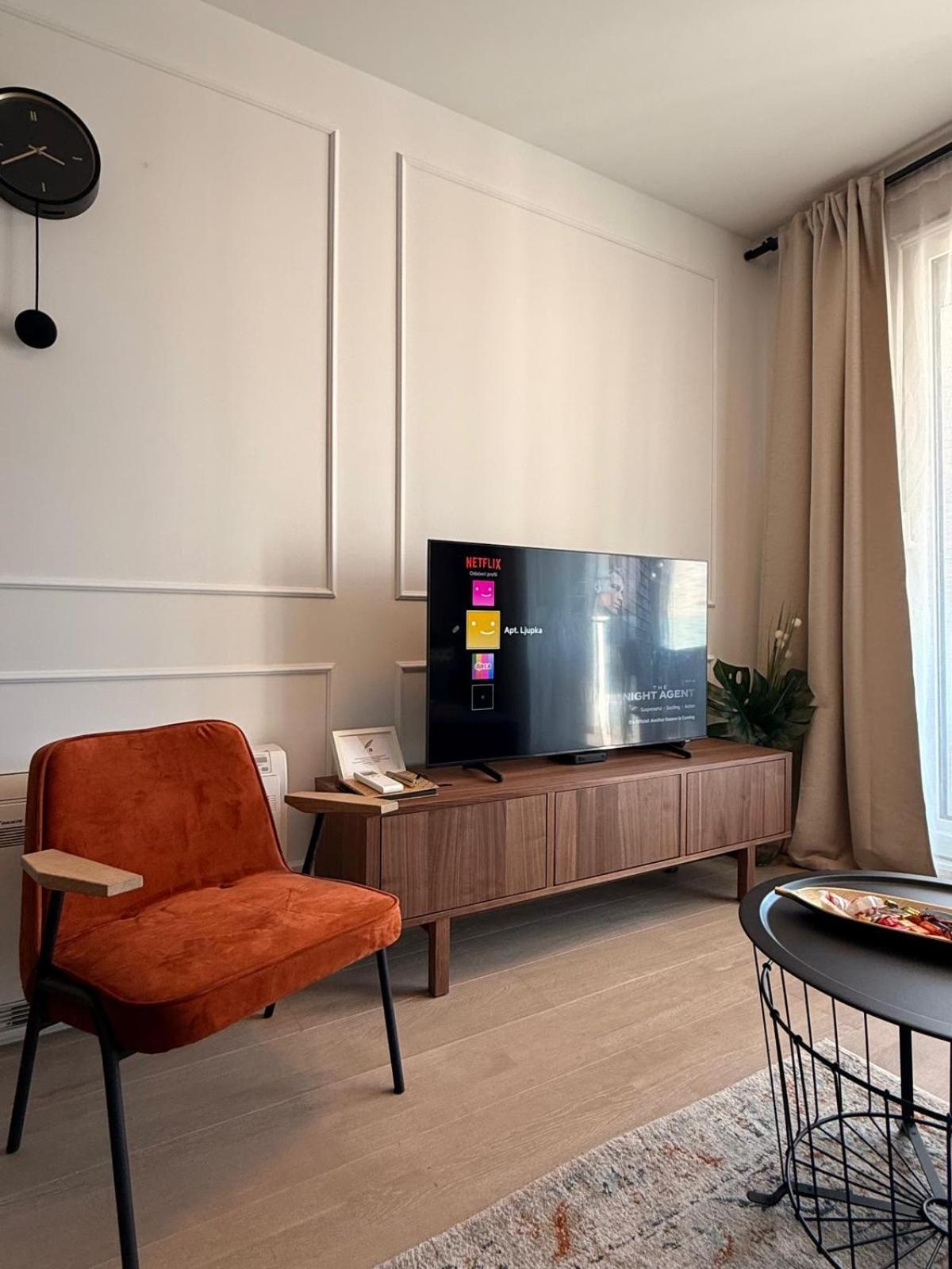 Apartment Ljupka - - With Private Free Parking
